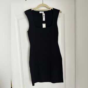 Aritzia babaton black dress